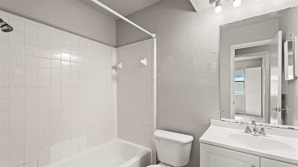 329 Nw 120th Street Property Photo 18