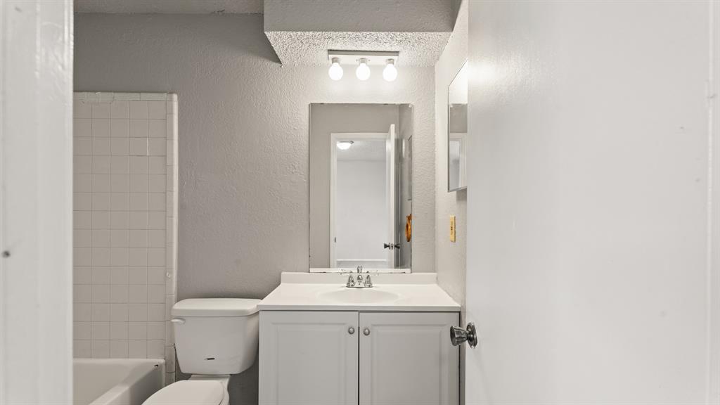 329 Nw 120th Street Property Photo 21