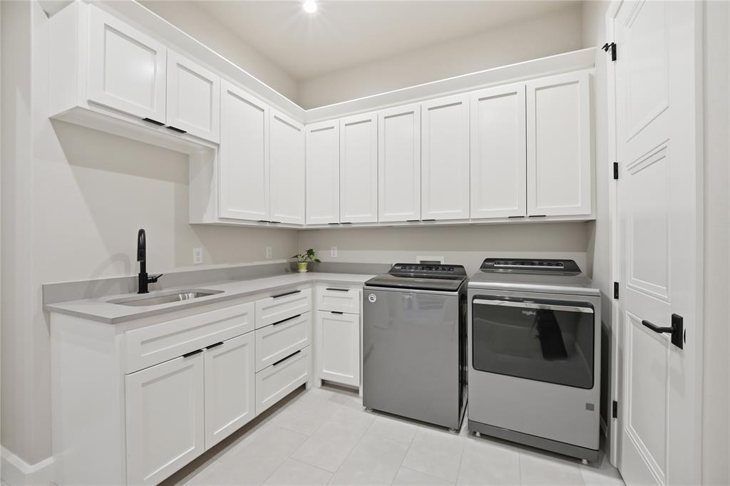 15600 Waterstone Way Property Photo 40