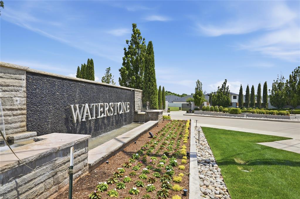 15600 Waterstone Way Property Photo 48
