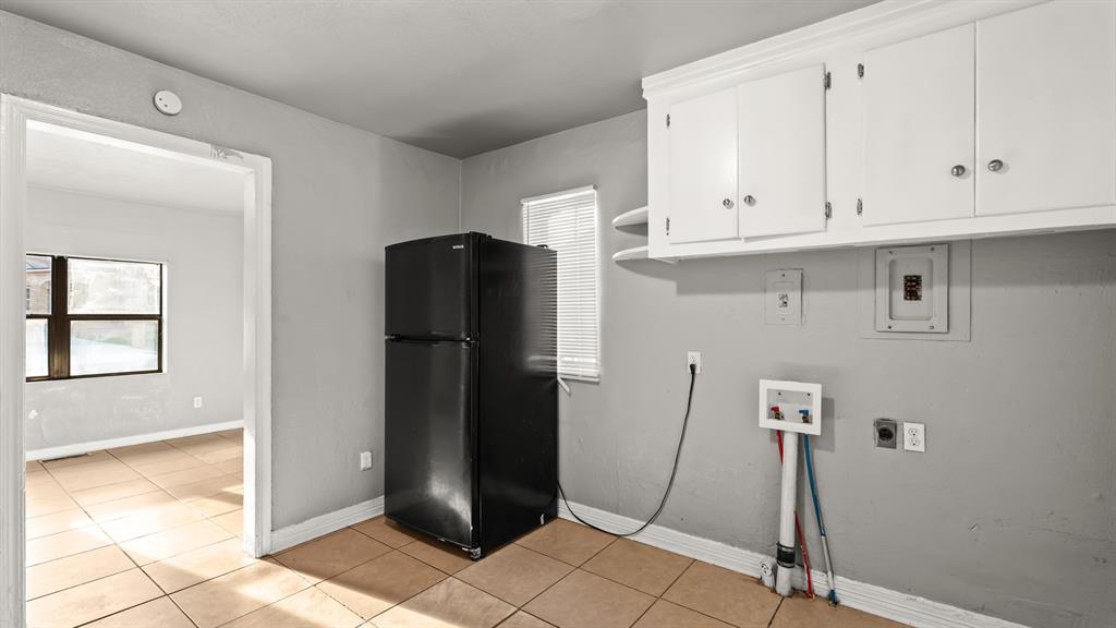 2212 Miramar Boulevard Property Photo 10