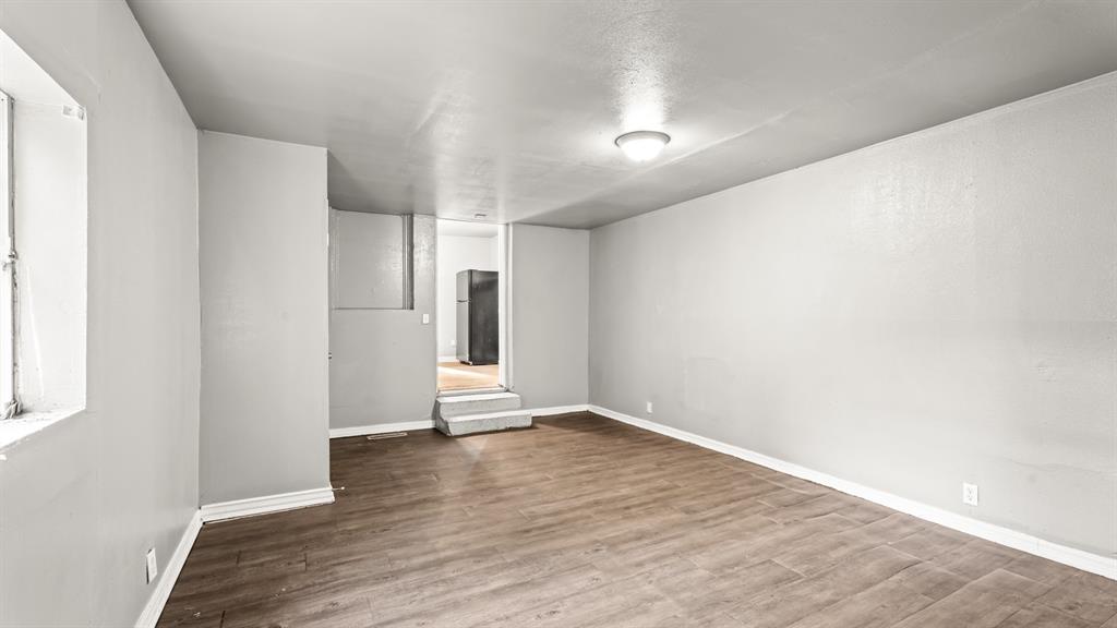 2212 Miramar Boulevard Property Photo 12