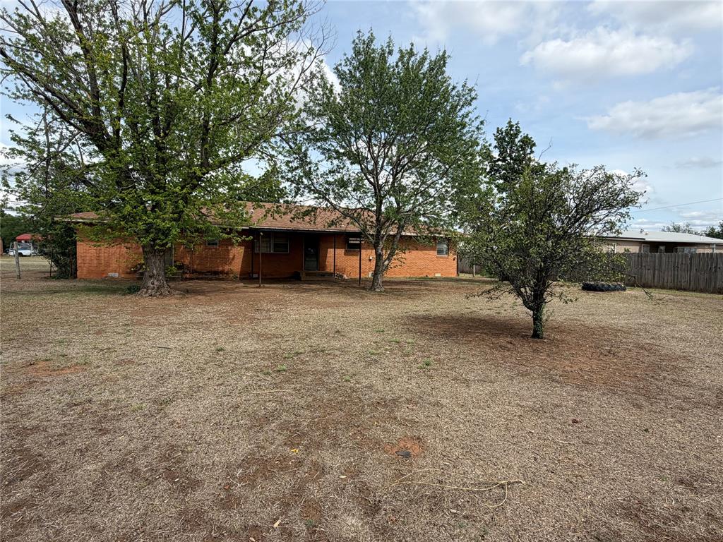 210 S 6th Street Property Photo 5