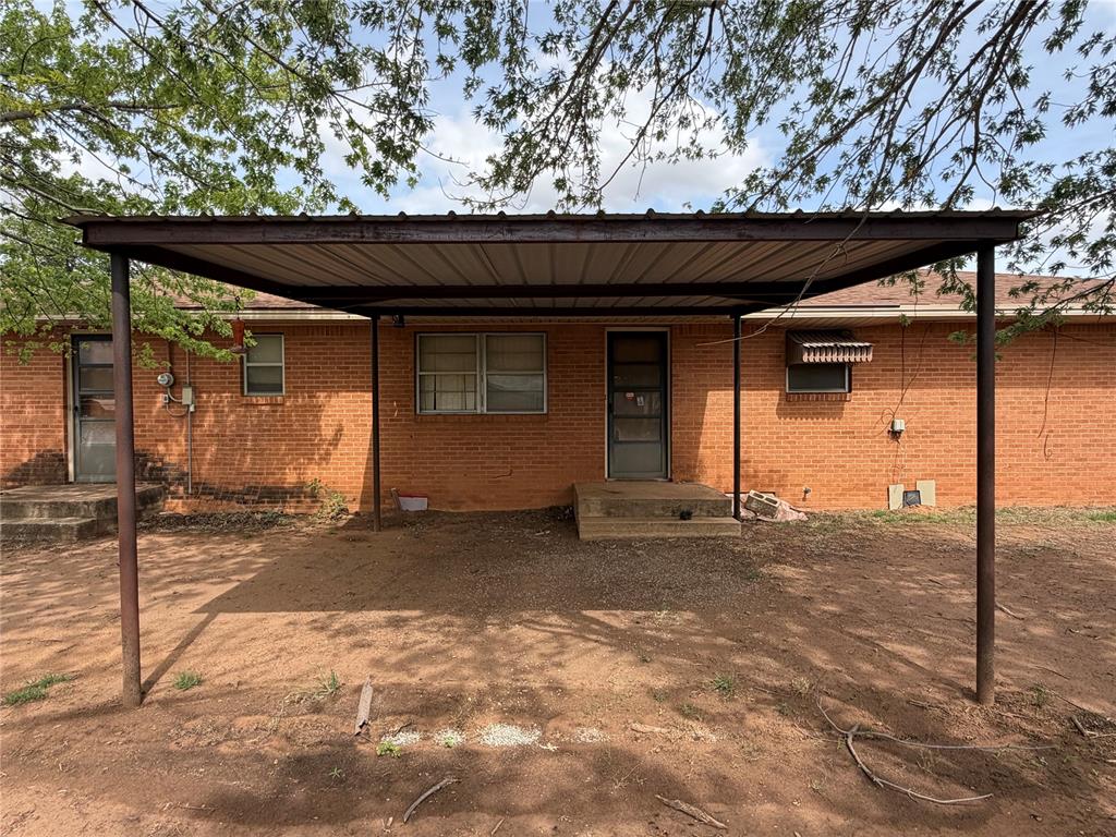 210 S 6th Street Property Photo 6