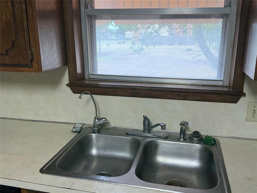 210 S 6th Street Property Photo 13