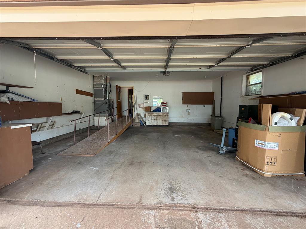 210 S 6th Street Property Photo 27