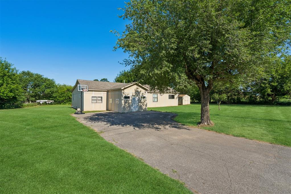 5817 Jericho Property Photo 1