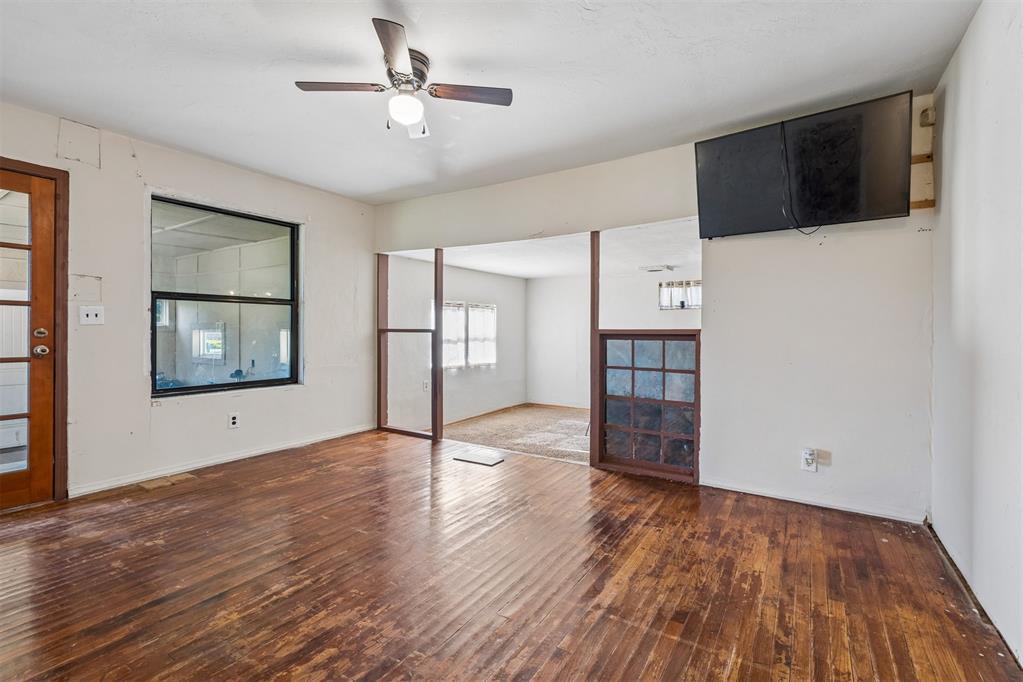 5817 Jericho Property Photo 9