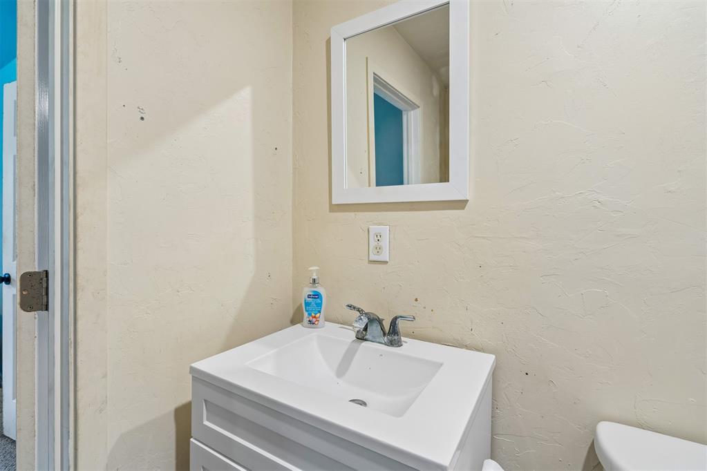 5817 Jericho Property Photo 30