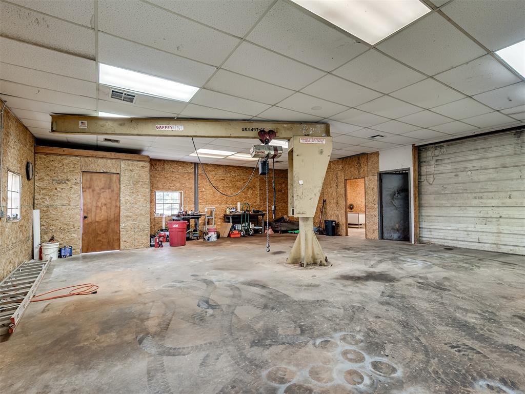 22514 N 2930 Road Property Photo 5