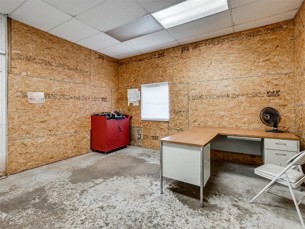 22514 N 2930 Road Property Photo 6