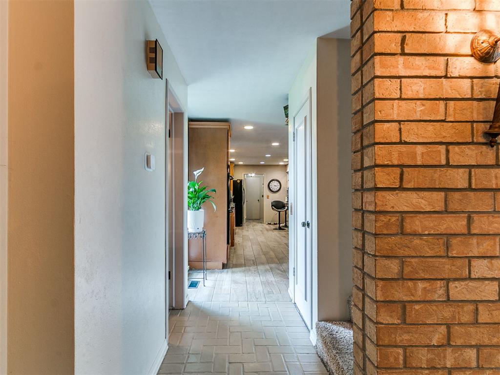 10208 Westlake Drive Property Photo 11