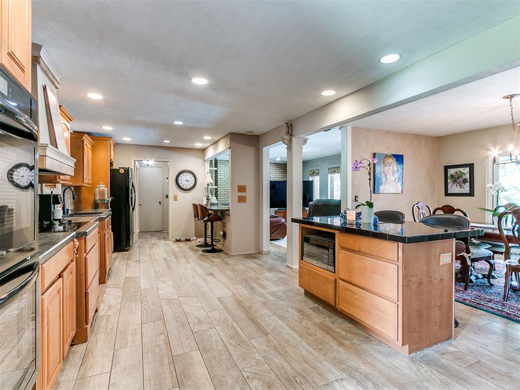 10208 Westlake Drive Property Photo 15