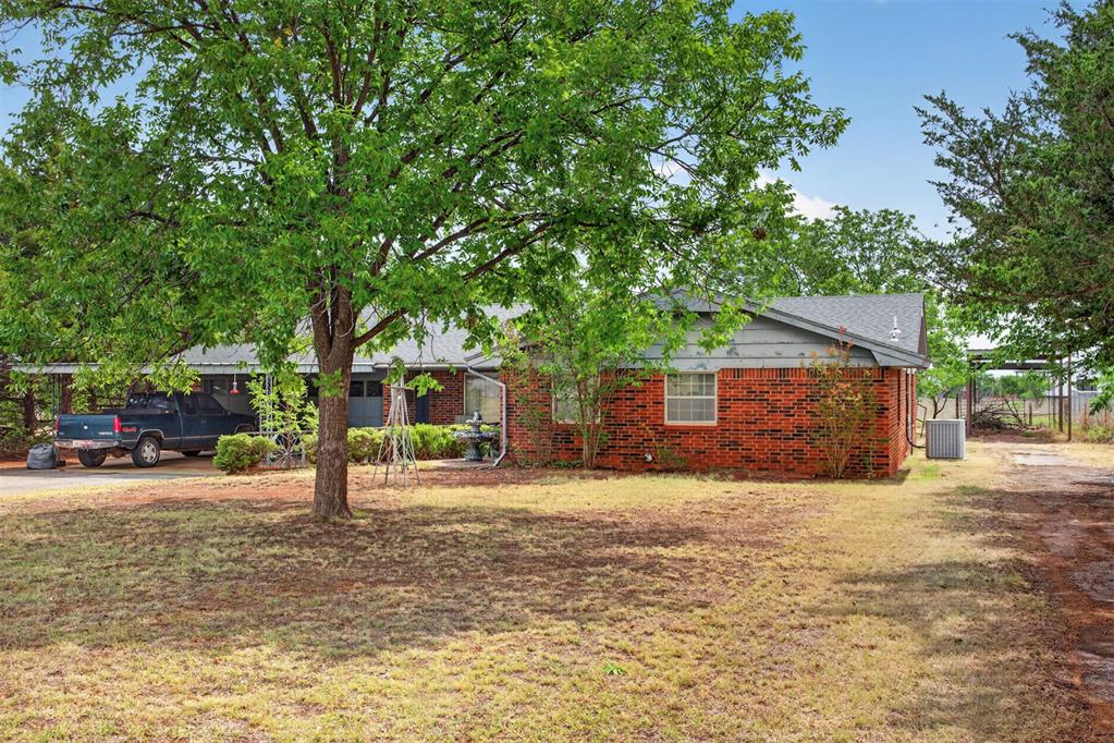 1600 Electra Street Property Photo 1
