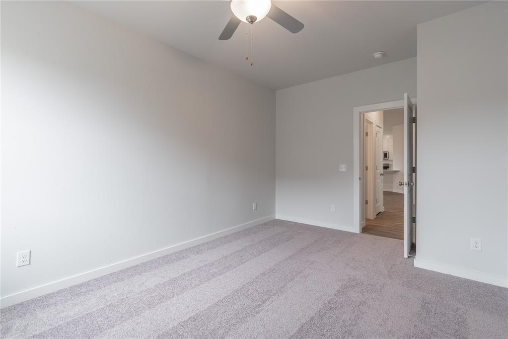 524 Stella Trail Property Photo 37