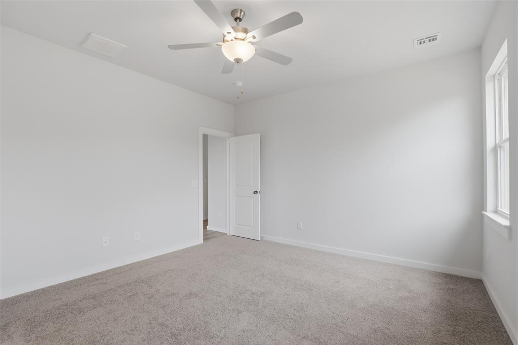597 Stella Trail Property Photo 16