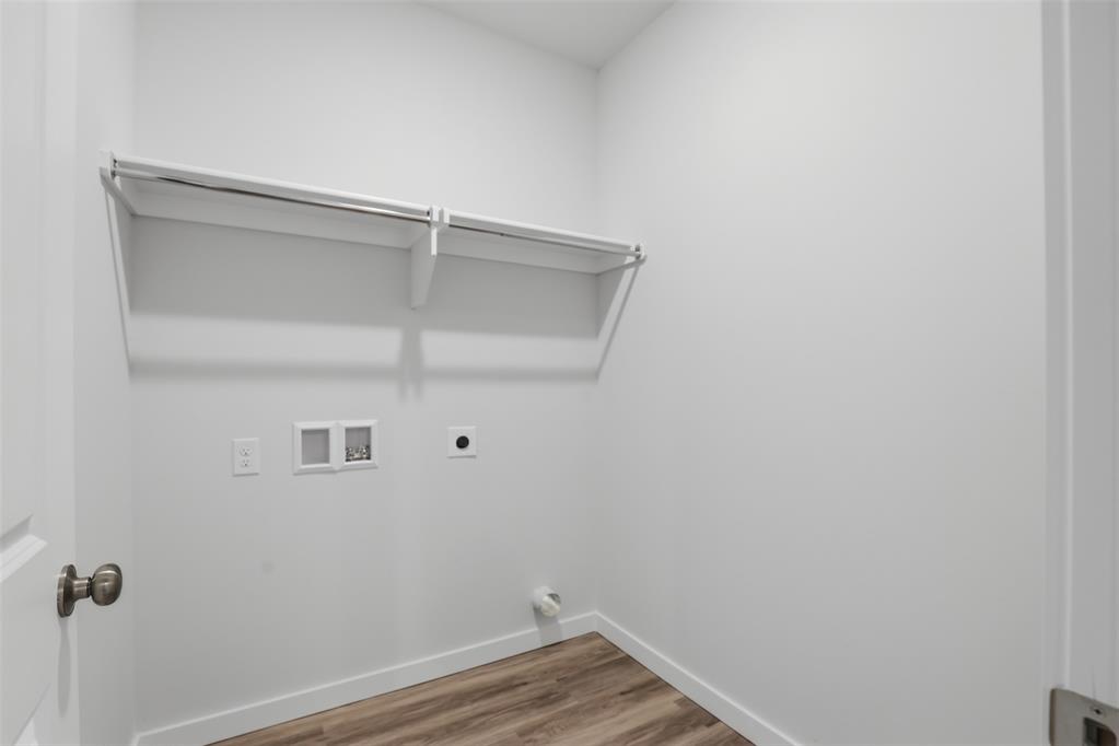 597 Stella Trail Property Photo 33