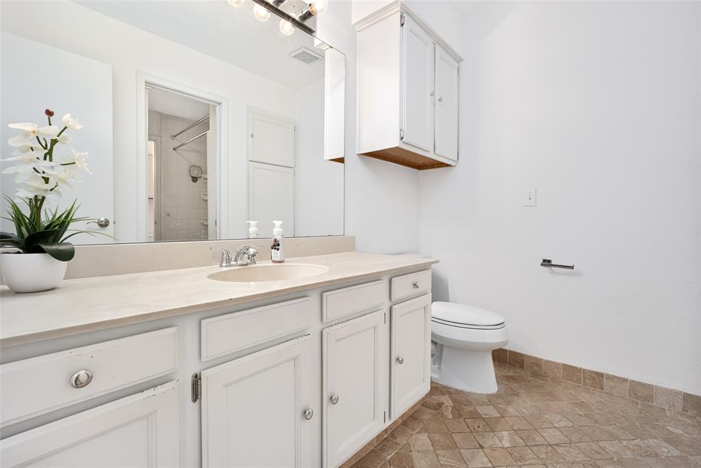 3200 W Britton Road 210 Property Photo 10