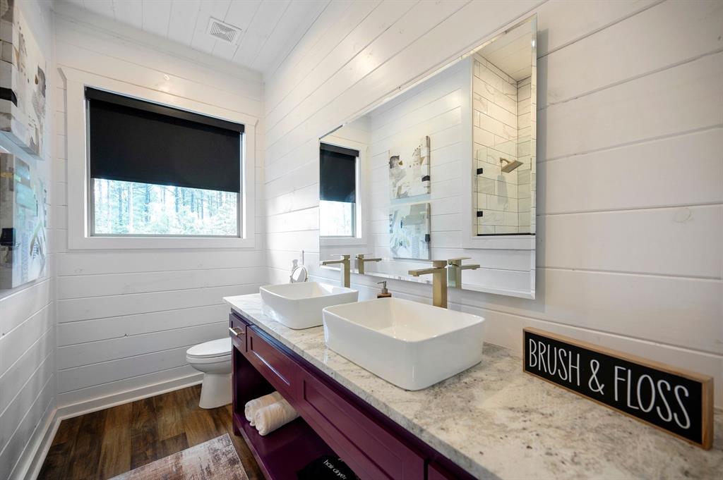 160 Bombardier Lane Property Photo 25