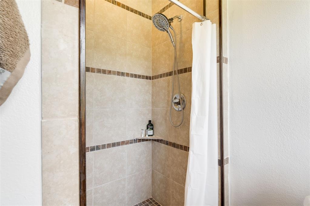 4409 S Valley View Lane Property Photo 18