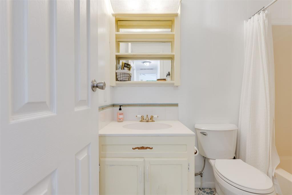 4409 S Valley View Lane Property Photo 22
