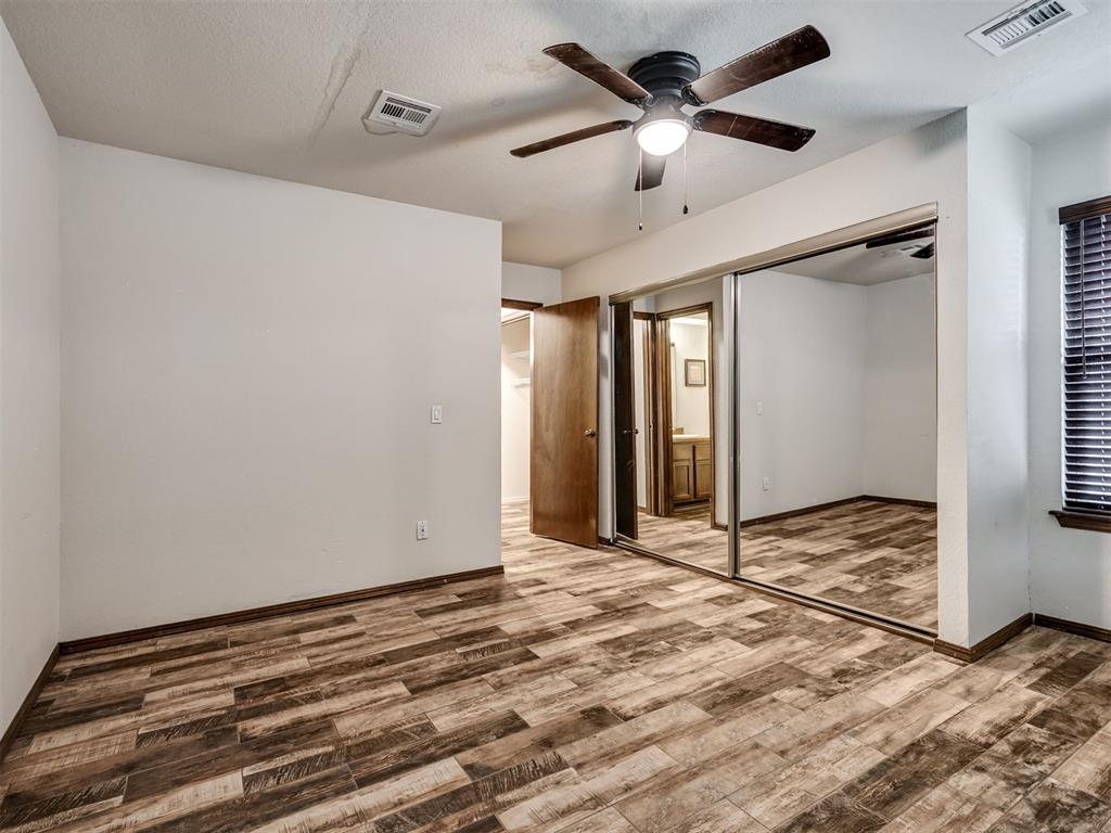 2910 Stonepoint Dr 2910 Property Photo 20