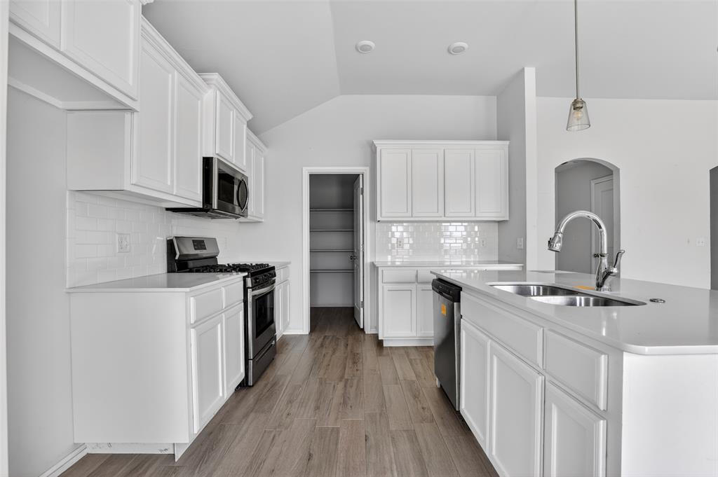1037 Piper Street Property Photo 16