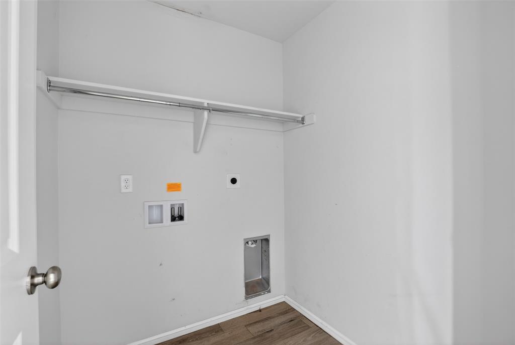 1037 Piper Street Property Photo 23