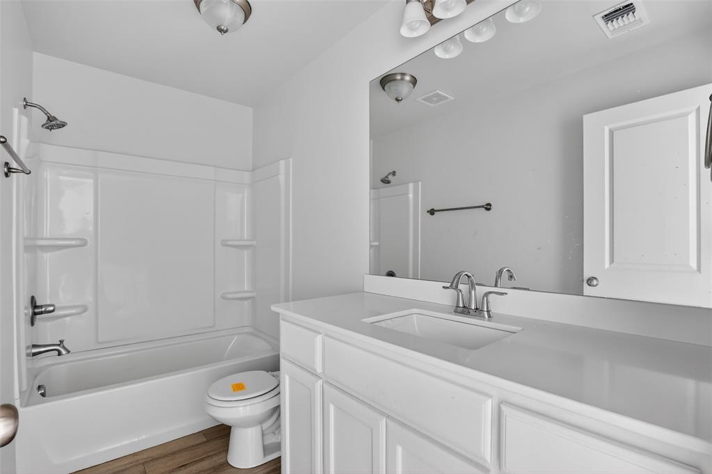1037 Piper Street Property Photo 29