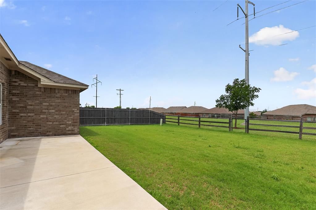 1037 Piper Street Property Photo 35