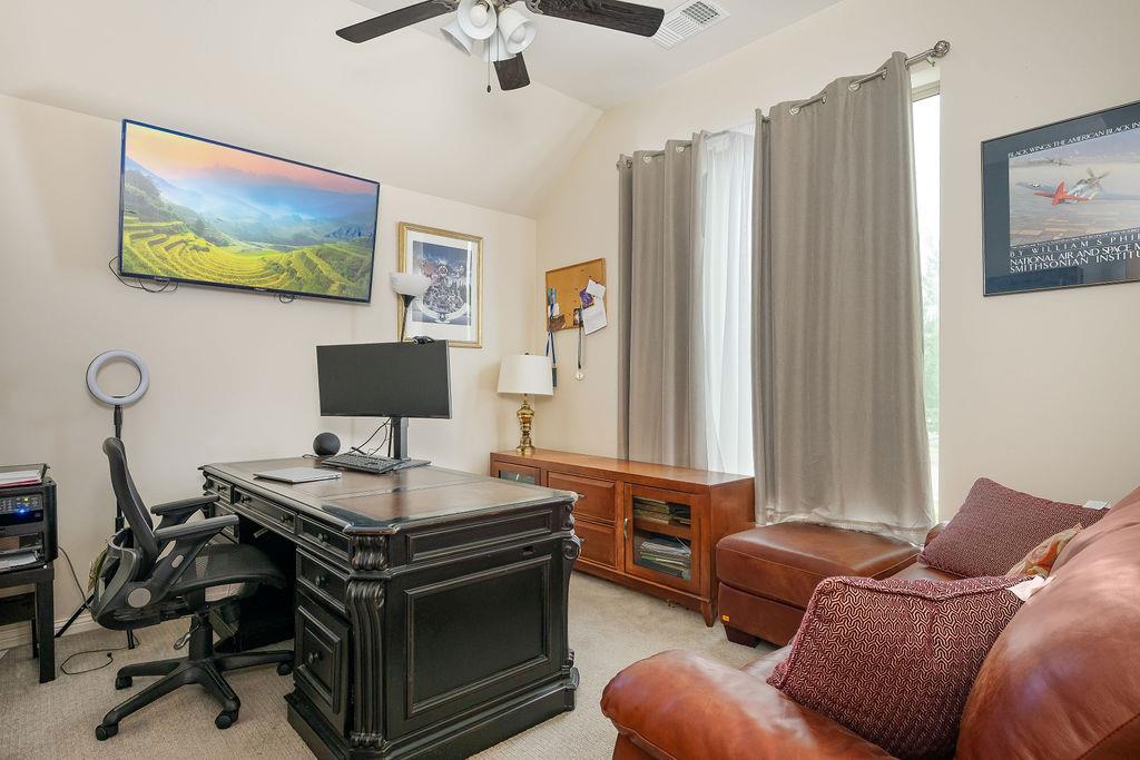 18205 Calder Road Property Photo 11