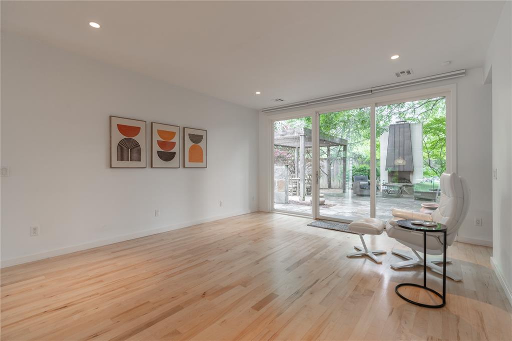 2015 Summit Circle Property Photo 11