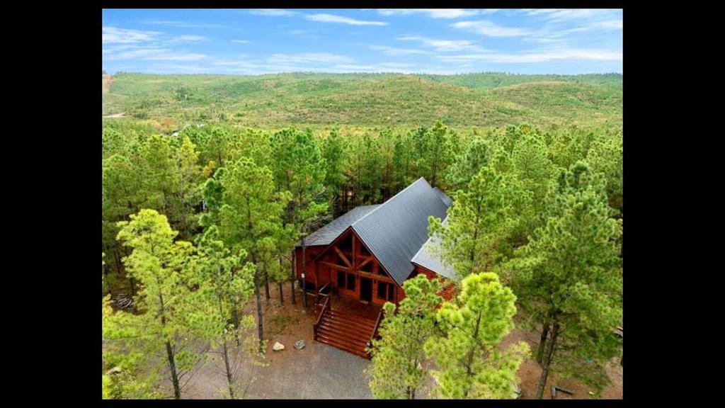 211 Boulder Avenue Property Photo 1