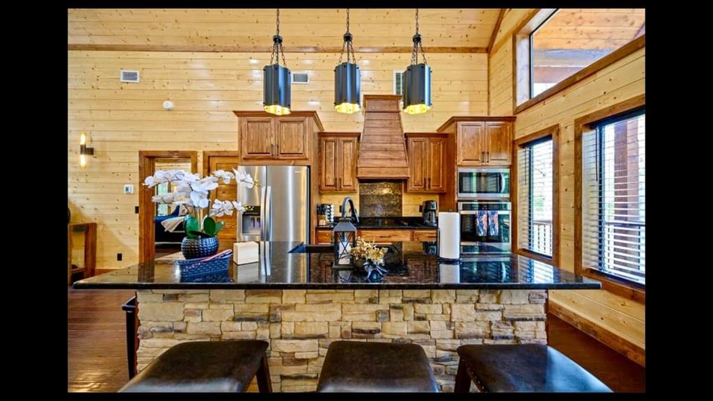 211 Boulder Avenue Property Photo 5