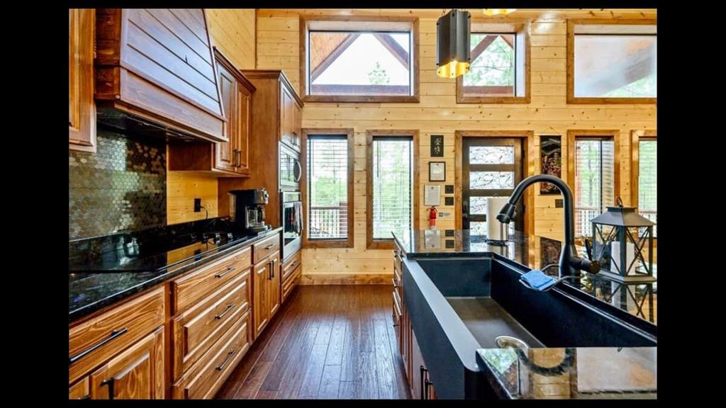 211 Boulder Avenue Property Photo 7