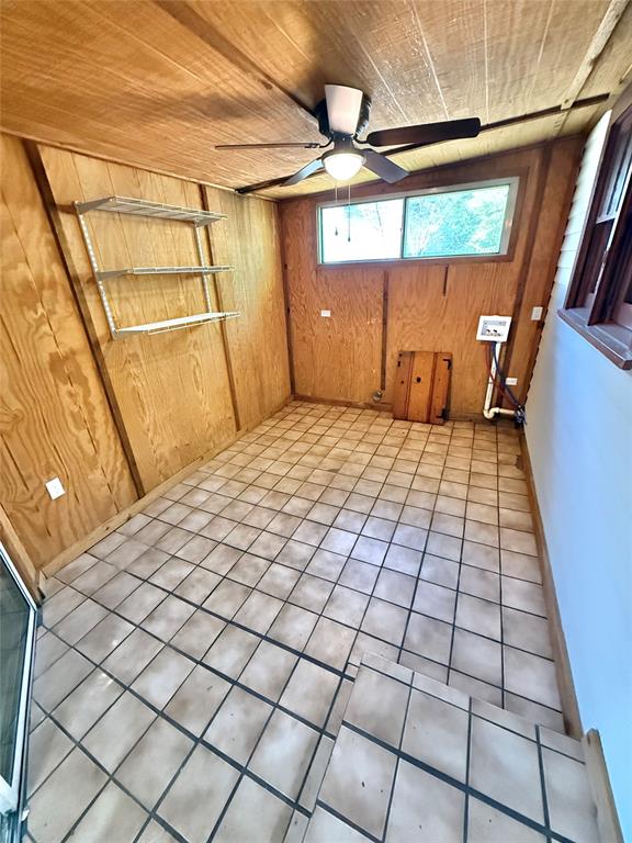 207 S Park Road Property Photo 12
