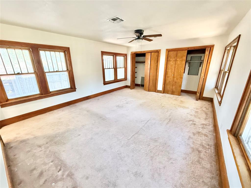 207 S Park Road Property Photo 21