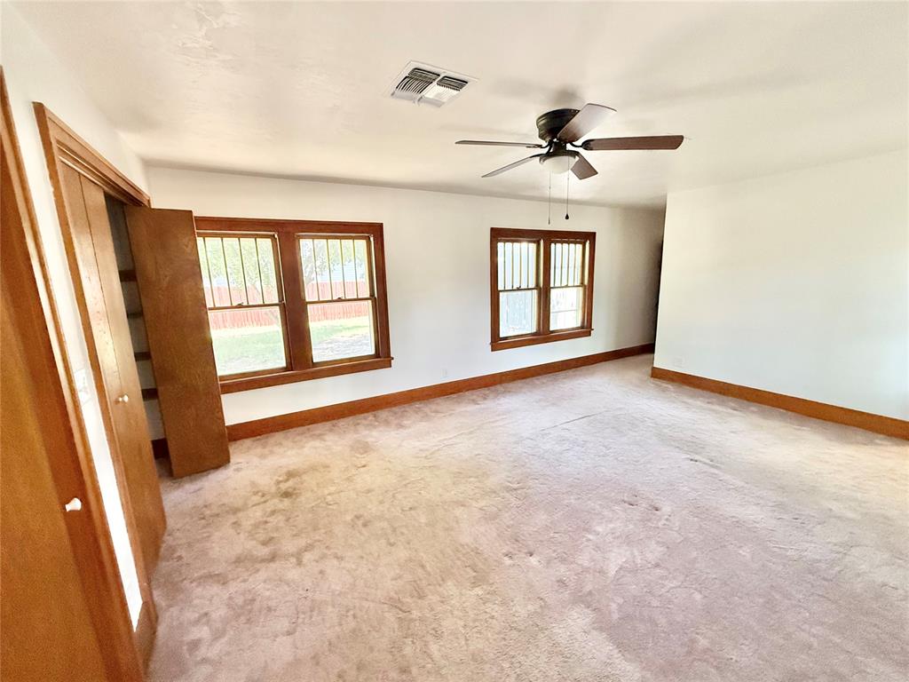 207 S Park Road Property Photo 22