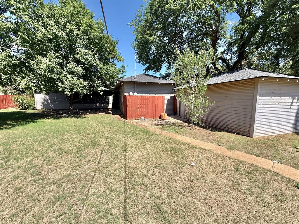 207 S Park Road Property Photo 28