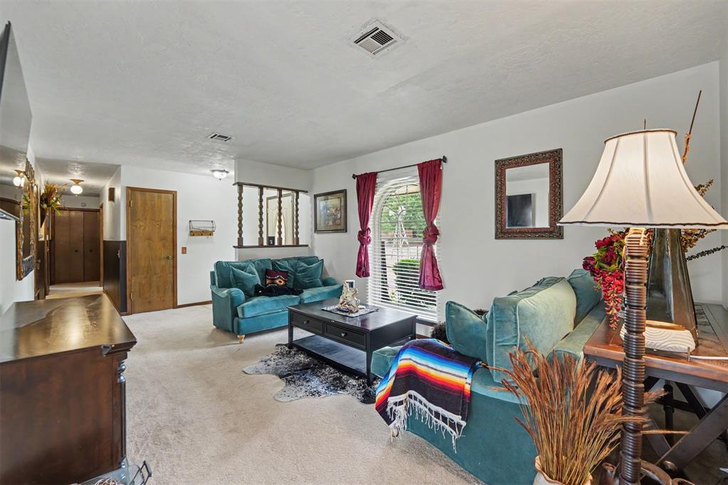 502 W Enterprise Avenue Property Photo 7