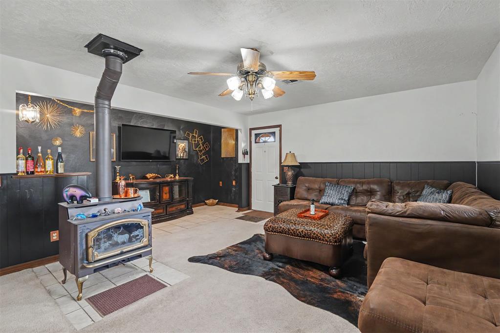 502 W Enterprise Avenue Property Photo 10