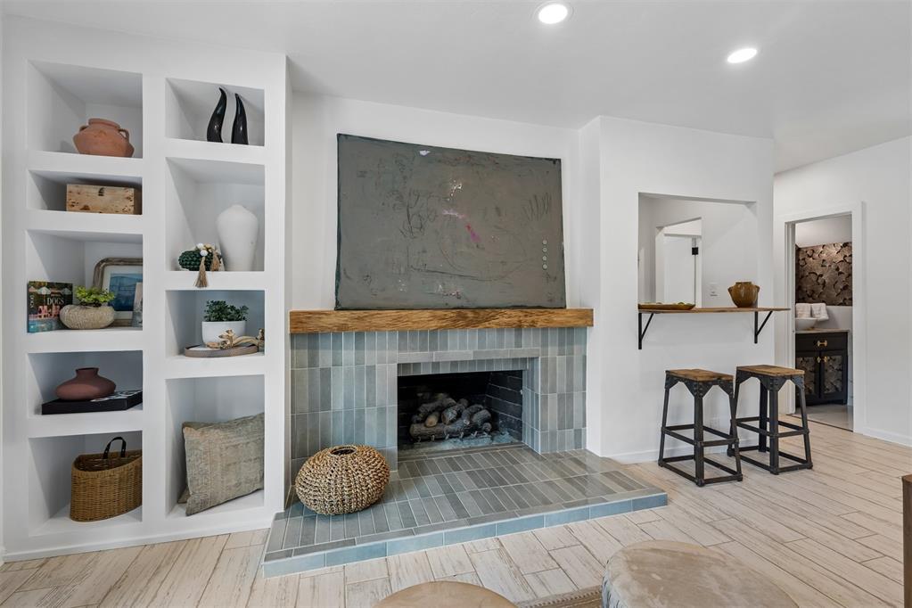 1011 Irvine Terrace Property Photo 10