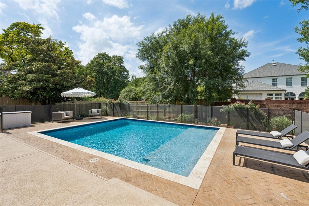 1011 Irvine Terrace Property Photo 40
