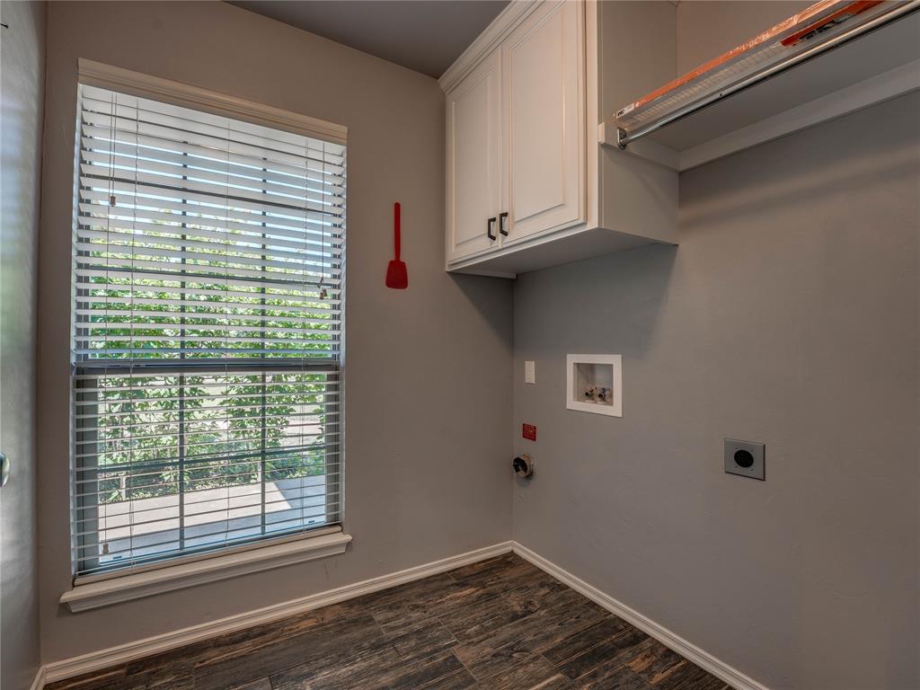 5865 Timberland Crossing Property Photo 33