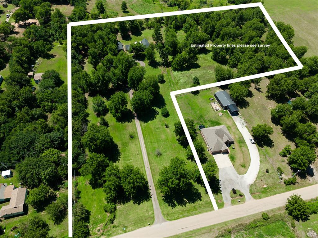 2221 W College Avenue Property Photo 2