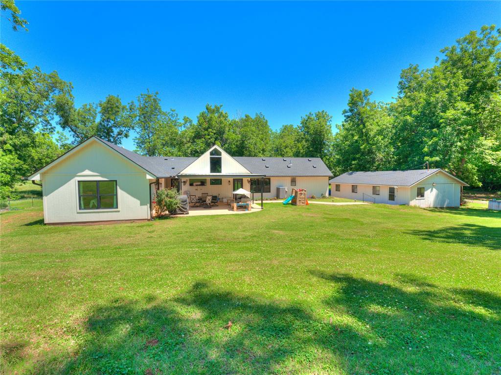 2221 W College Avenue Property Photo 37