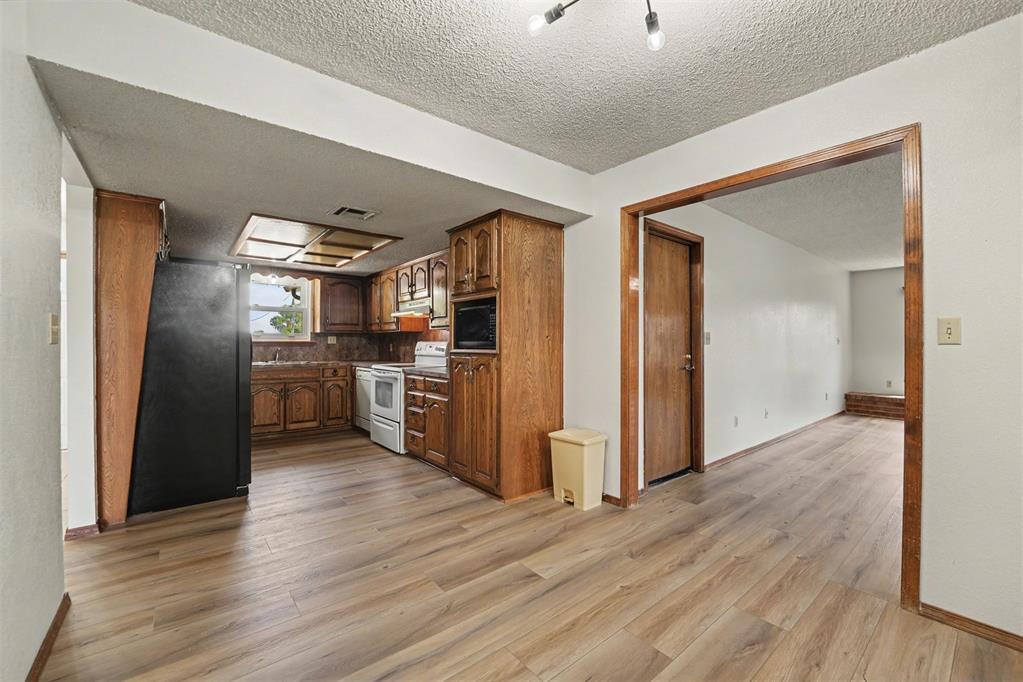 308 Elkview Drive Property Photo 16