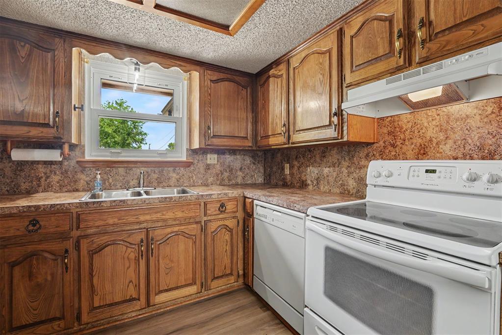 308 Elkview Drive Property Photo 18
