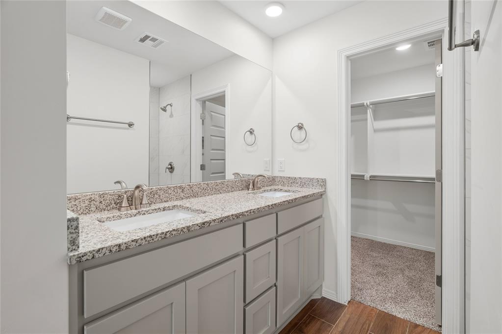 1905 Long Cove Avenue Property Photo 19