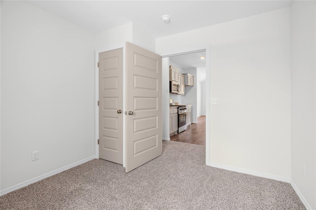1905 Long Cove Avenue Property Photo 25